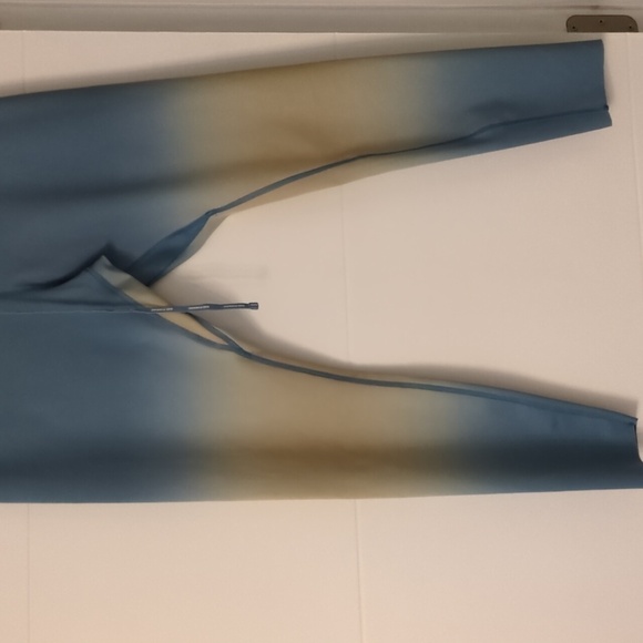 Nike Reversible Baby Blue Buter Yellow Leggings Athleasure Running Athletic Sz L - Picture 3 of 14